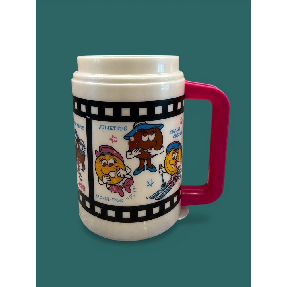 Cute Collectible Vintage Girl Scouts Plastic Cup (no lid) Cookie Themed Graphics